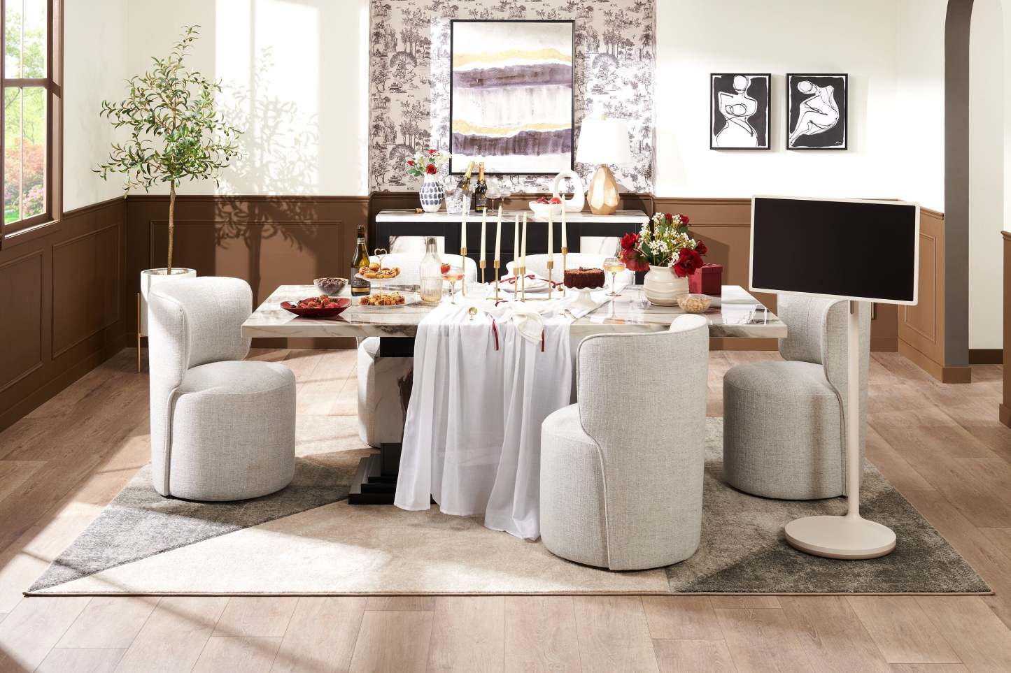 Vase à fleurs de 10 po en céramique à motif à pois bleu marine - blanc