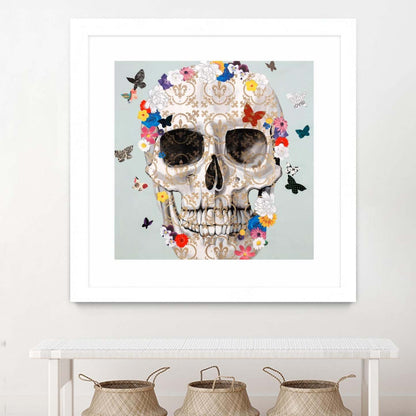 Party Favor Matted and Framed White 36x36 Wall Art|Œuvre d'art murale encadrée blanche et mate « Party Favor » 36 x 36