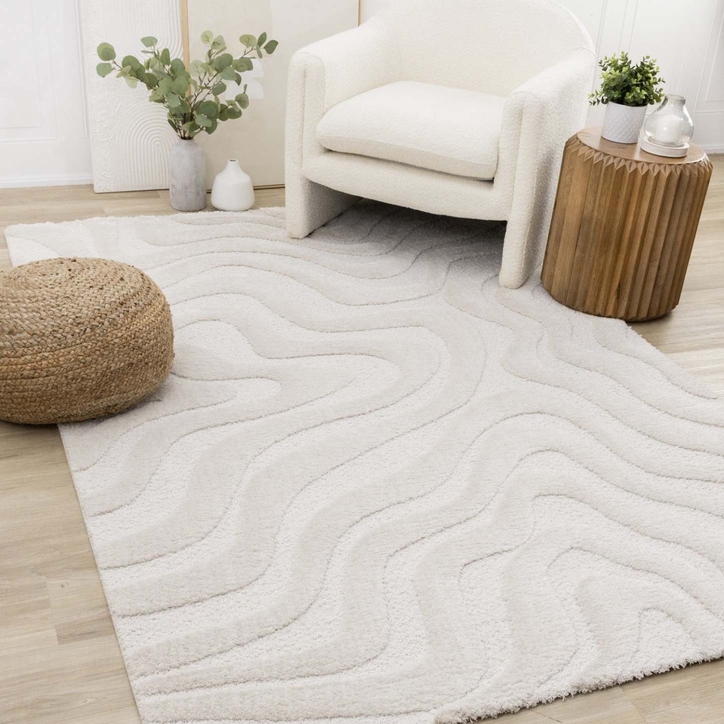 Lincoln Modern Luxurious Plush White Curves Area Rug - 5'3 x 7'7|Carpette moderne, luxueuse et moelleuse Lincoln blanche à motif de courbes - 5 pi 3 po x 7 pi 7 po