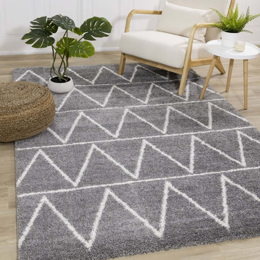 Fairmont Zig Zag Rows Area Rug - 7'10 x 10'6|Carpette Fairmont à motifs de rangées en zigzag - 7 pi 10 po x 10 pi 6 po