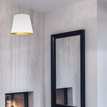 Dainolite Oversize Drum 1 Light Pendant Small White/Gold Shade Lamp|Petit luminaire suspendu de Dainolite avec très grand abat-jour cylindrique blanc et doré, et 1 ampoule