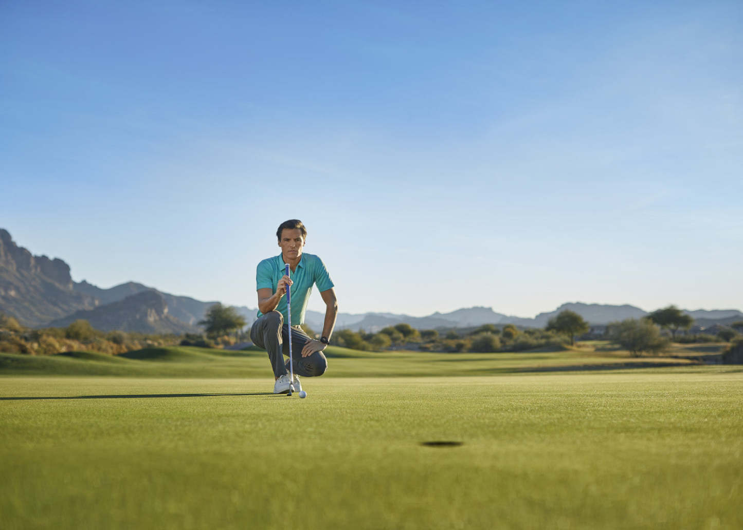 Montre De Golf Garmin Approach® S12 - 42 000 Parcours Préchargés Avec Une Autonomie De Batterie GPS De 30 Heures - Noir