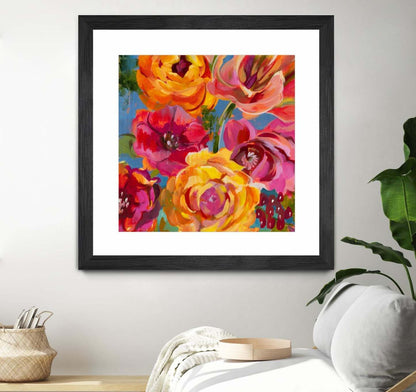 Spring Bouquet V32 Matted and Framed Black 36x36 Wall Art|Œuvre d'art murale encadrée noire et mate « Spring Bouquet V32 » 36 x 36