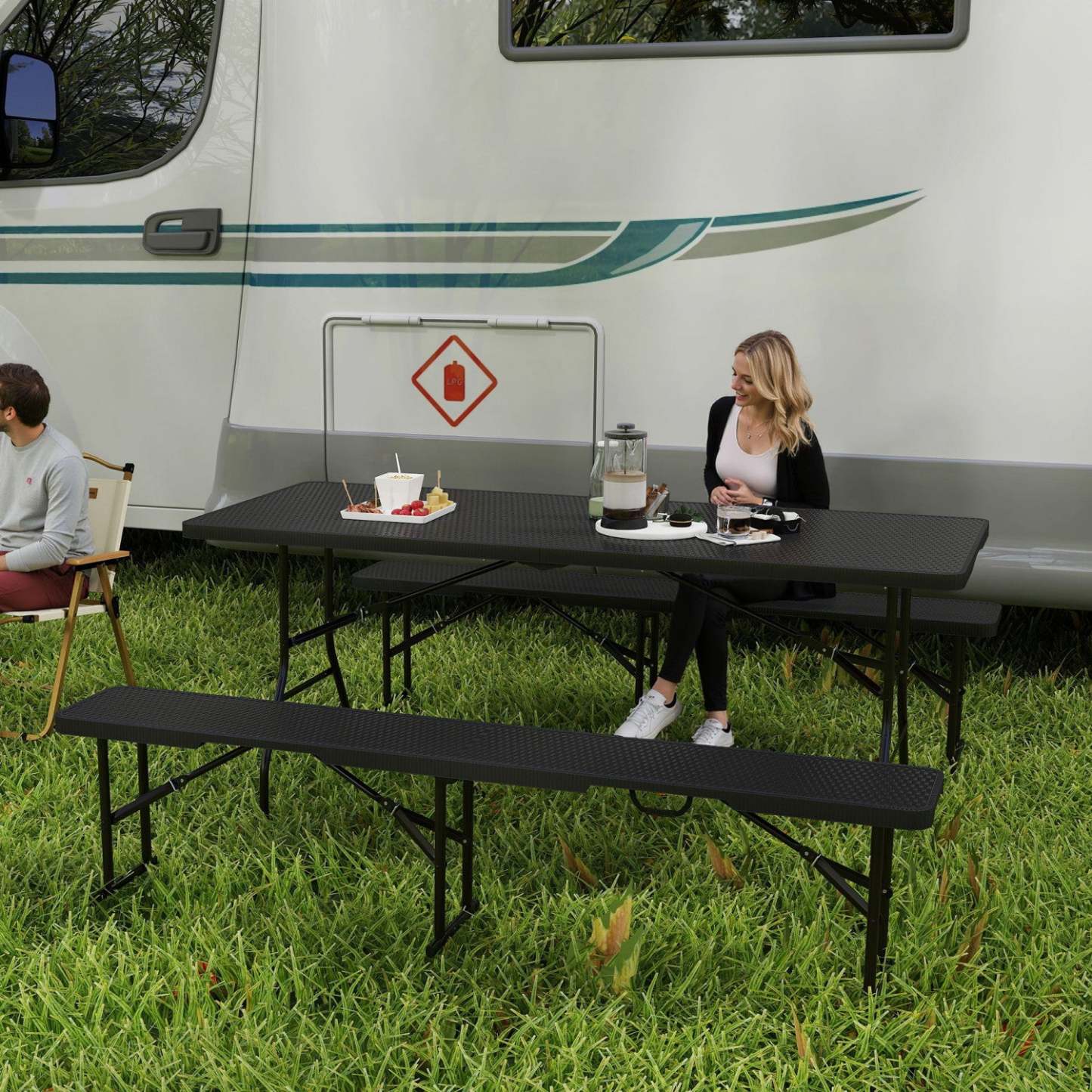 Outsunny table de pique-nique pliante en faux rotin de 6 pieds en 3 pièces avec 2 bancs, noire