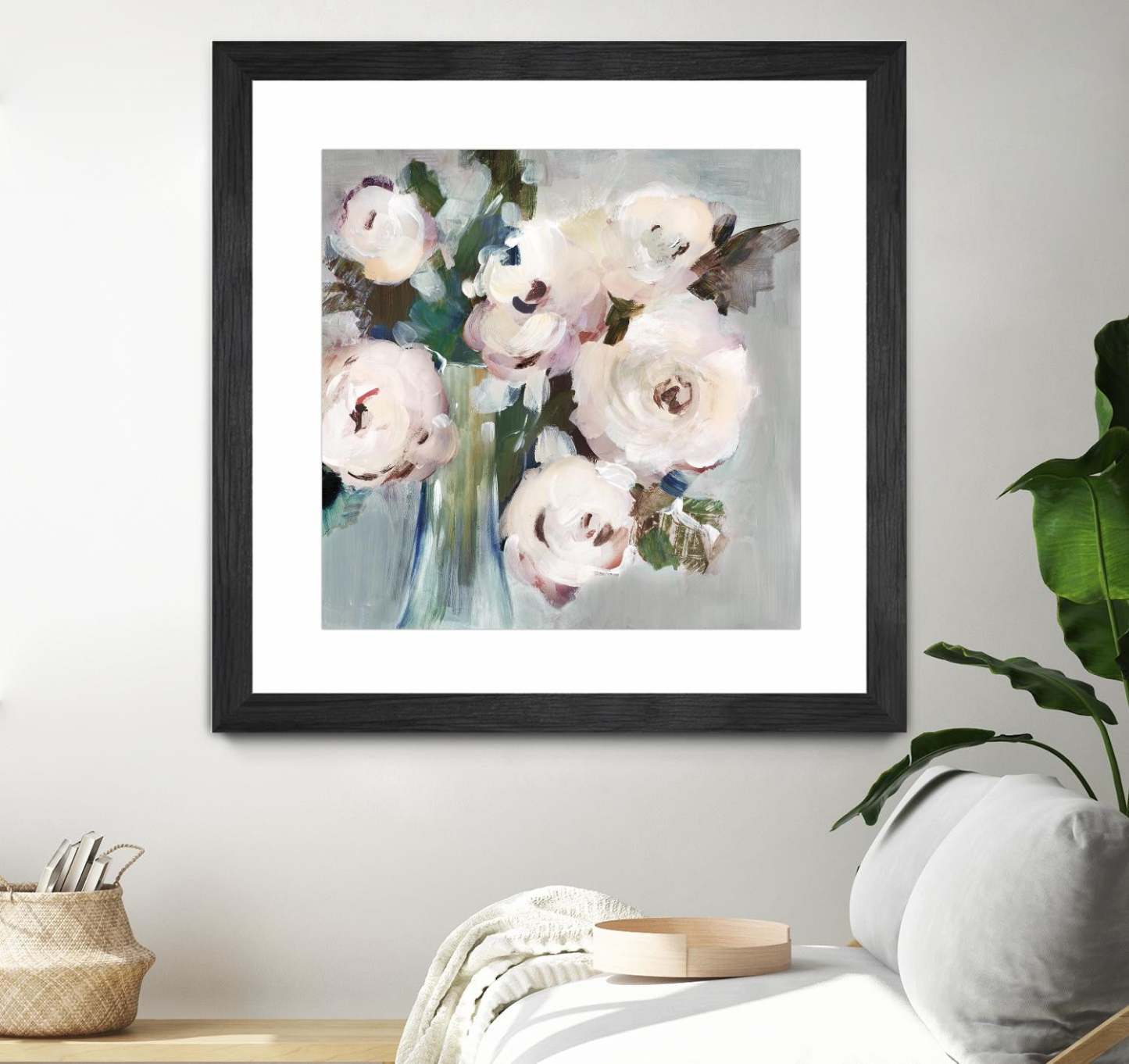 Bouquet Rose Pâle I Matted and Framed Black 30x30 Wall Art|Œuvre d'art murale encadrée noire et mate « Bouquet Rose Pâle I » 30 x 30