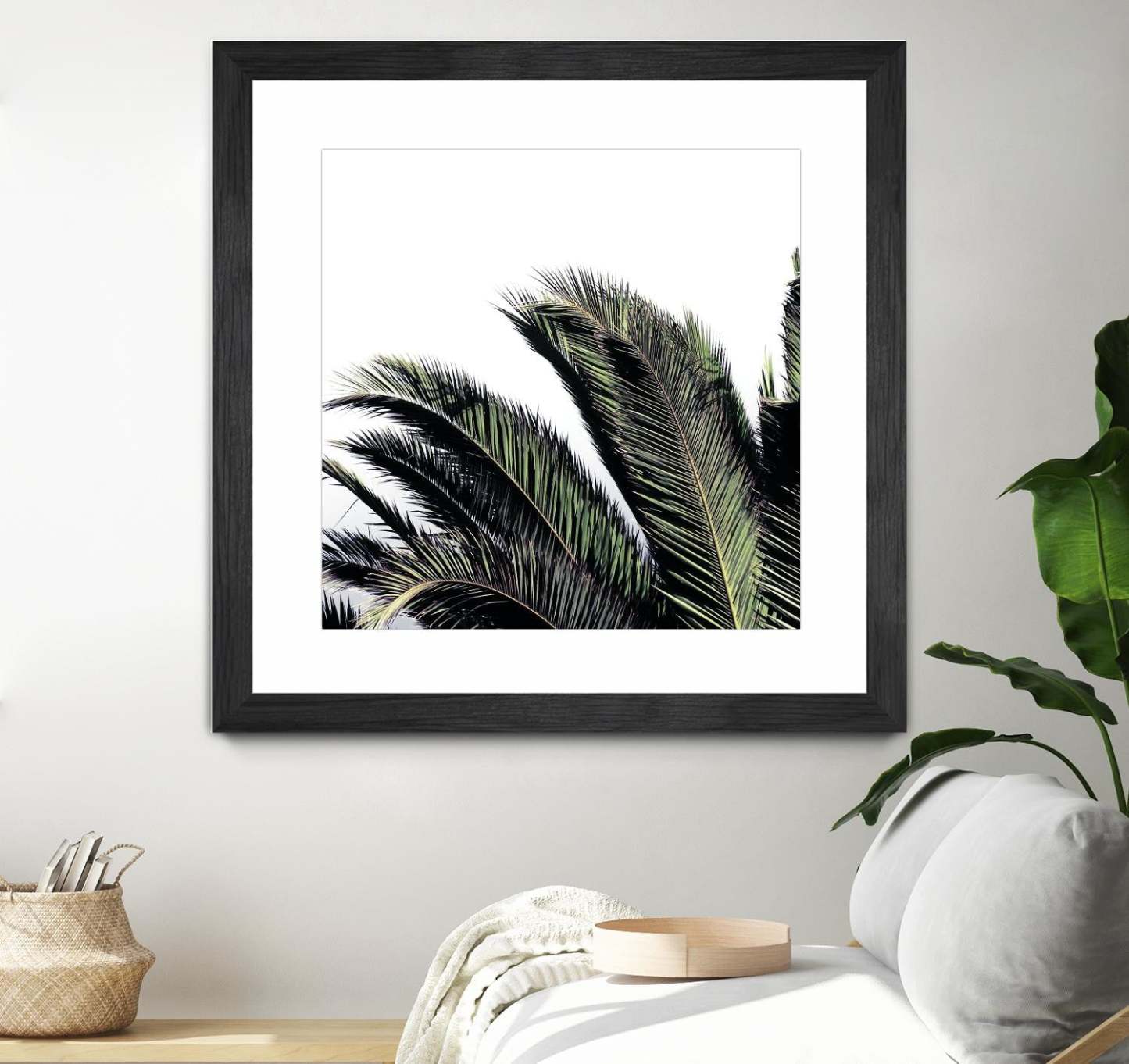 Cape Storm Matted and Framed Black 30x30 Wall Art|Œuvre d'art murale encadrée noire et mate « Cape Storm » 30 x 30