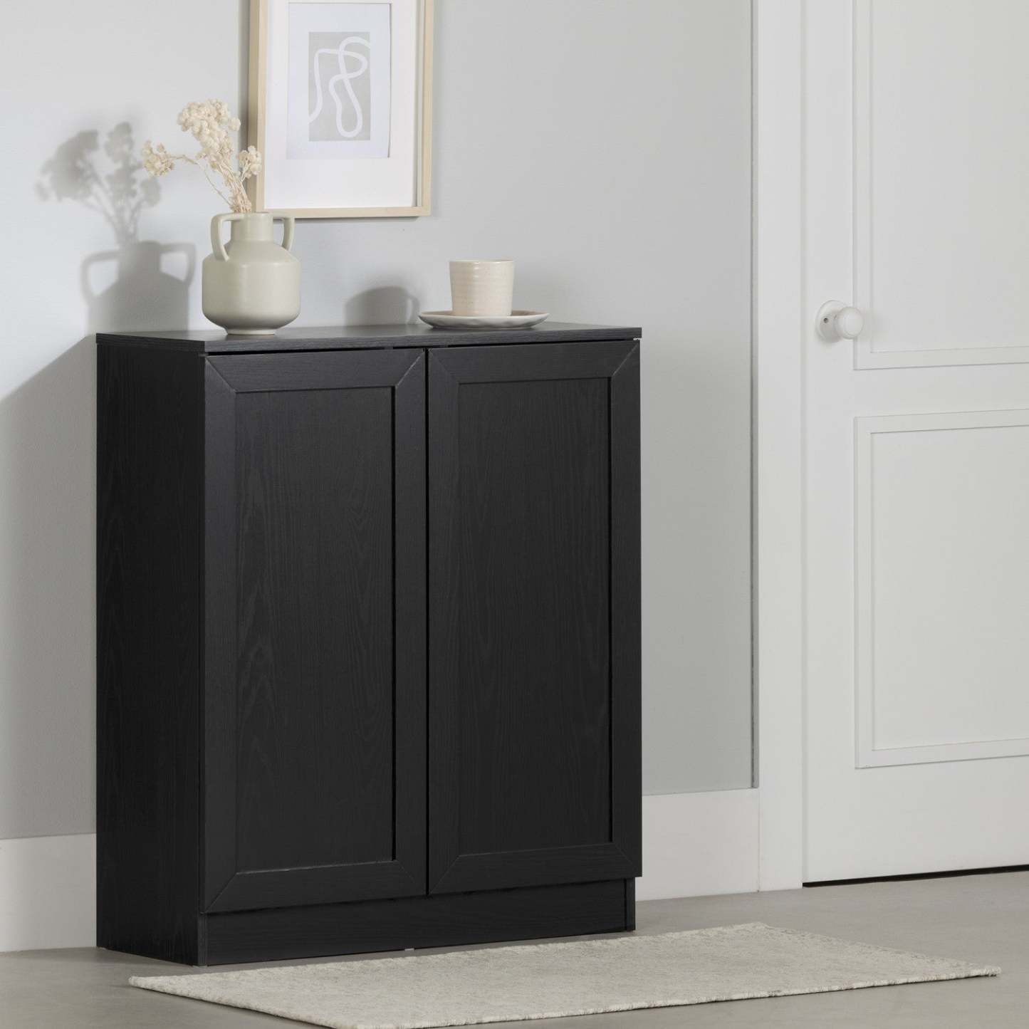 Armoire d'appoint à 2 portes avec tablettes Arum - Chêne noir | Armoire décorative Arum à 2 portes avec tablettes - chêne noir