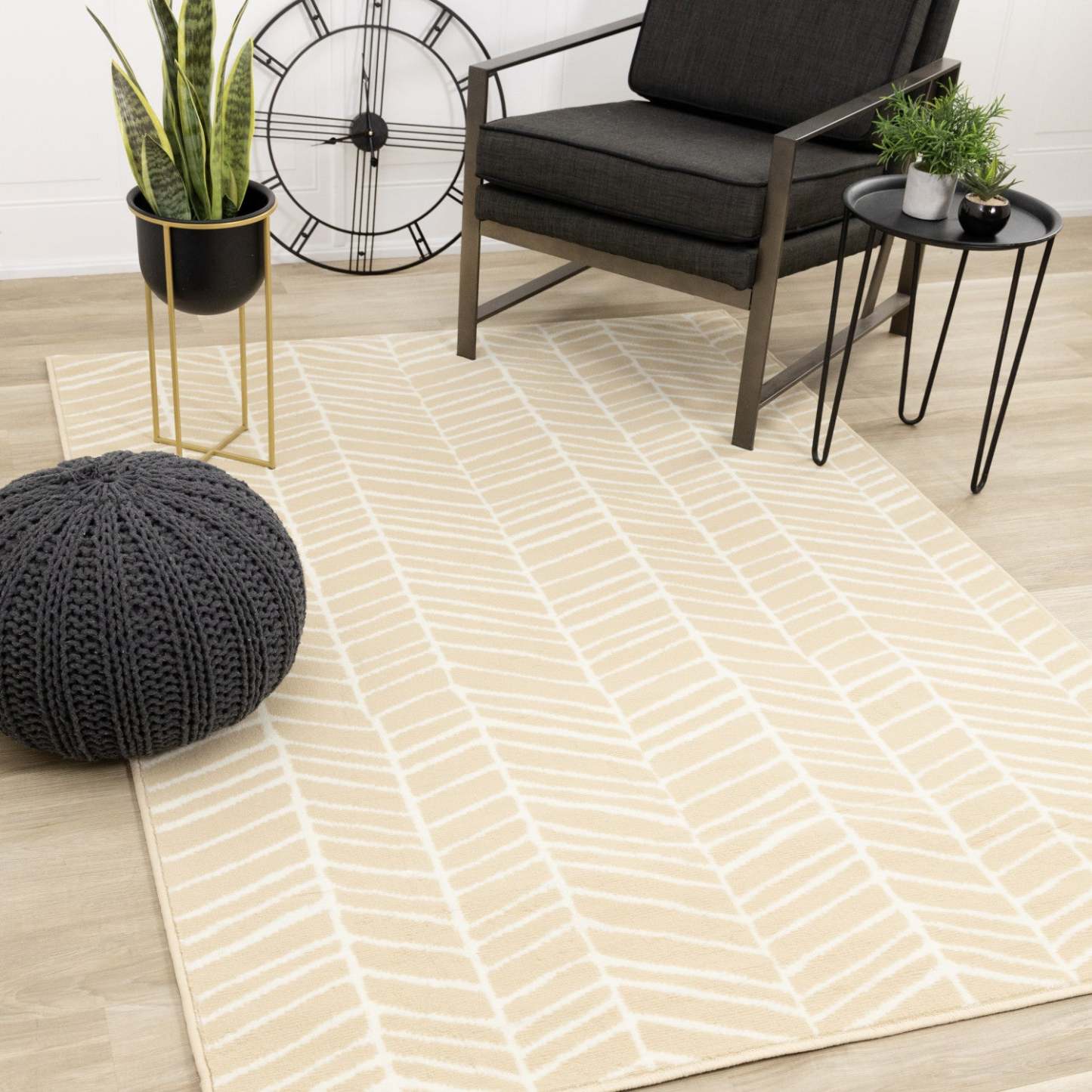 Tapis Florence à motif de chevrons pour l'intérieur - 4 pi 7 po x 6 pi 7 po