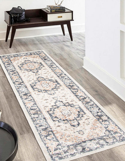 Carpette longue Heriza ivoire - 2 pi 8 po x 8 pi 2 po