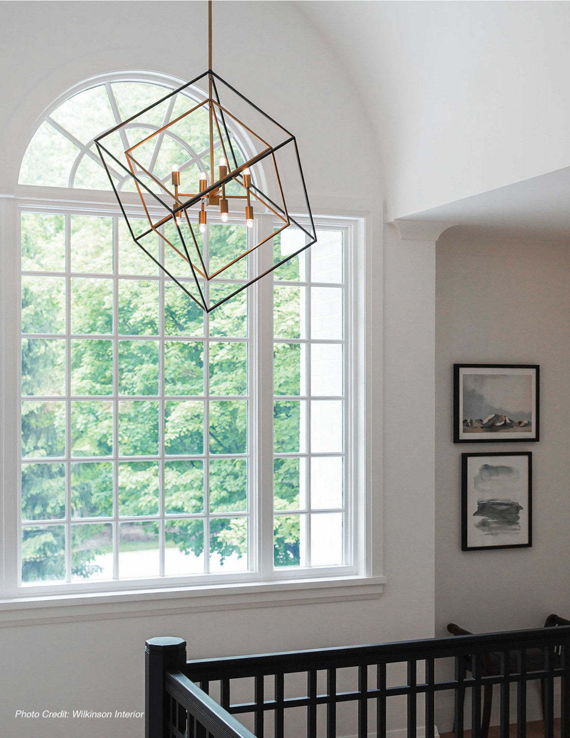 Dainolite Kappa 8 Light Pendant Vintage Bronze/Matte Black Finish Lamp|Luminaire suspendu Kappa de Dainolite avec fini bronze rétro et noir mat, et 8 ampoules