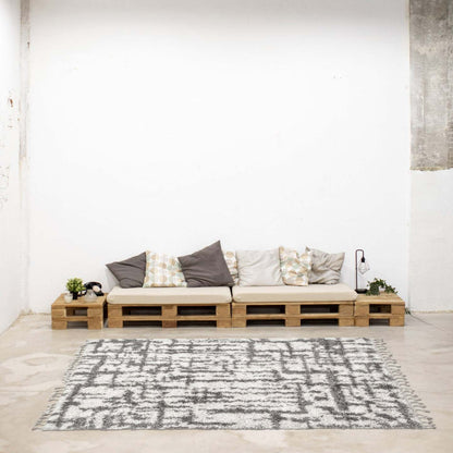 Helma Urban Cream, Light Grey Shag 5'3 X 7'3 Area Rug|Carpette à poil long Helma Urban crème gris clair 5 pi 3 po x 7 pi 3 po|D86FH971