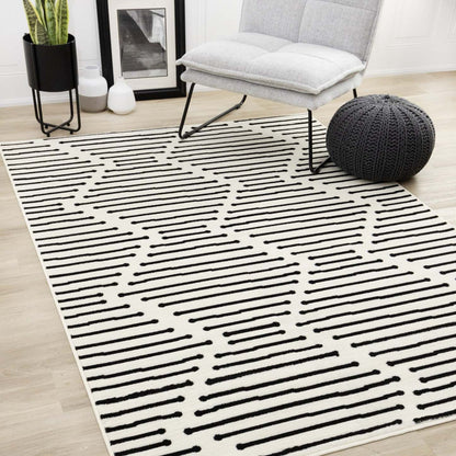 Tapis Forte Black White Stripes - 5'3 x 7'5|Tapis Forte noir et blanc à rayures - 5 pi 3 po x 7 pi 5 po