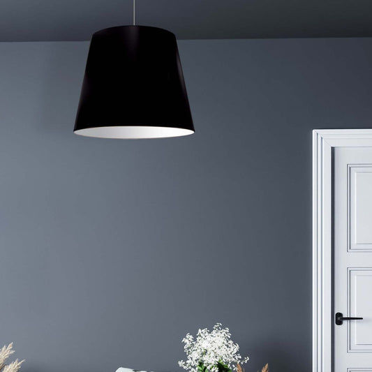 Luminaire suspendu moyen de Dainolite avec très grand abat-jour cylindrique noir et 1 ampoule