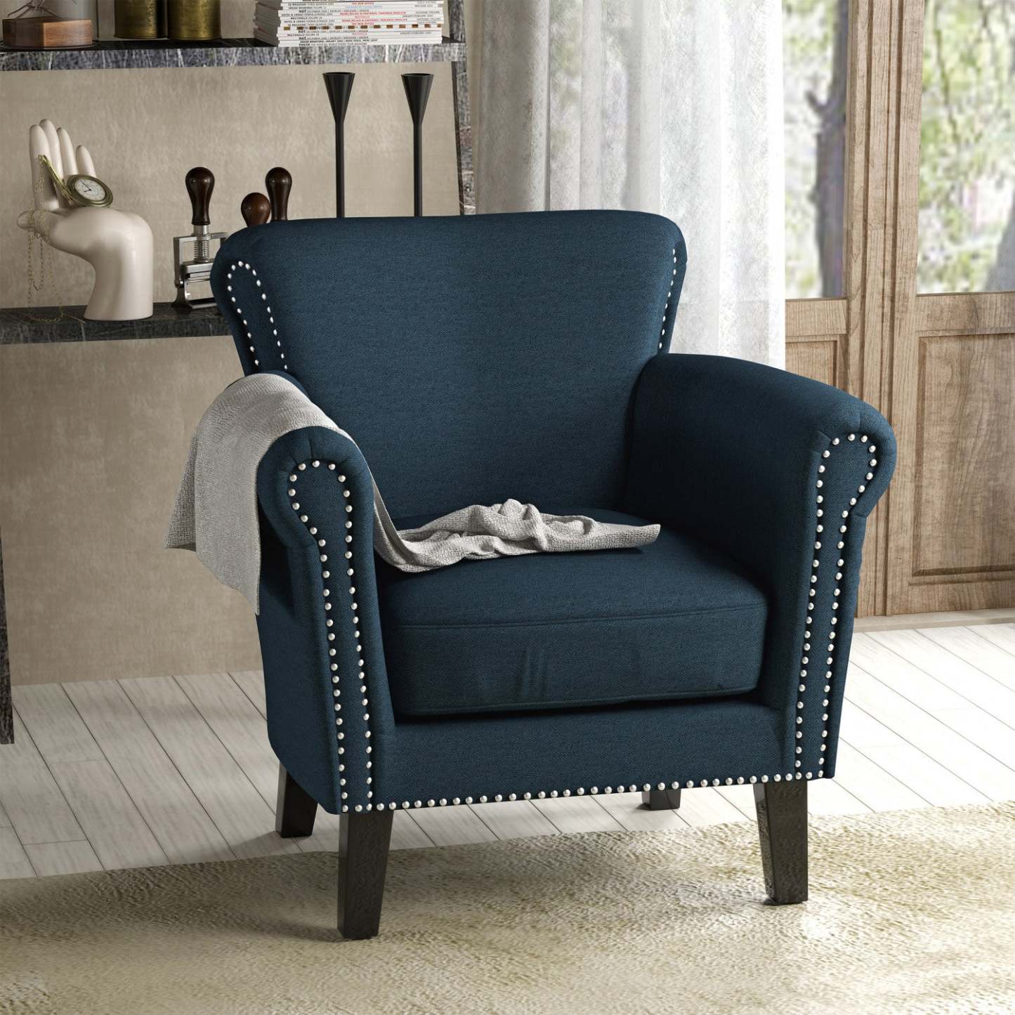 Chaise Mason en tissu avec pieds en bois et garniture cloutée - Bleu marine | Chaise Mason En Tissu Avec Pieds En Bois Et Finition Clouée - Bleu Marine
