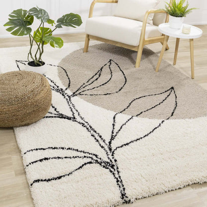 Miley Flower Moon Plush Area Rug - 5'3 x 7'7|Carpette moelleuse Miley avec fleurs et lune - 5 pi 3 po x 7 pi 7 po