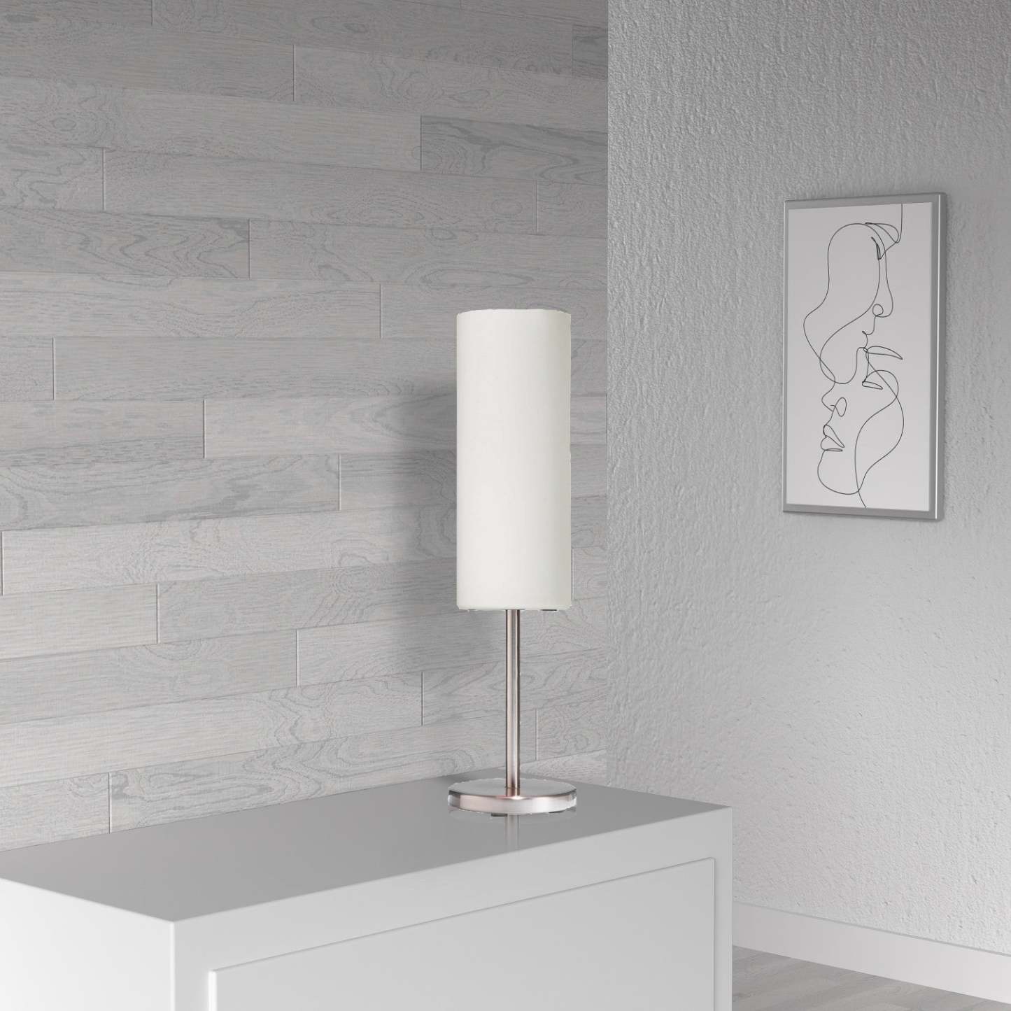 Dainolite Paza 1 Light Table Lamp Satin Chrome White Frosted Glass|Lampe de table Paza de Dainolite en verre blanc givré, avec fini chromé satiné et 1 ampoule