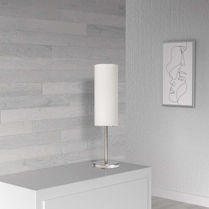 Dainolite Paza 1 Light Table Lamp Satin Chrome White Frosted Glass|Lampe de table Paza de Dainolite en verre blanc givré, avec fini chromé satiné et 1 ampoule