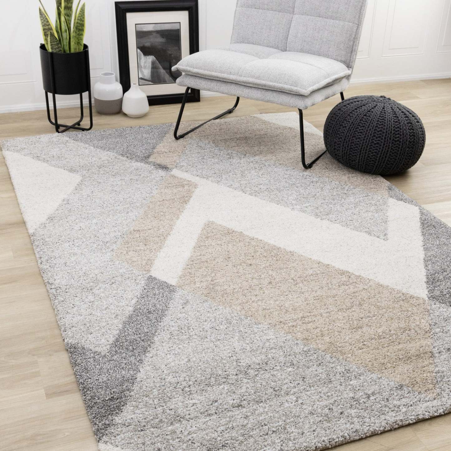 Maverick White Beige Grey Modern Plush Area Rug - 5'3 x 7'7|Carpette moelleuse moderne Maverick blanche, beige et grise - 5 pi 3 po x 7 pi 7 po