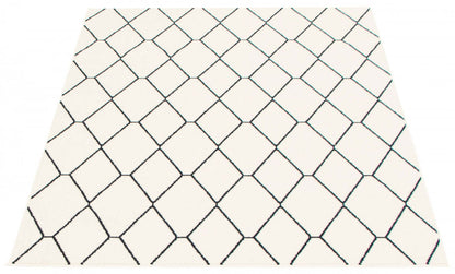 August White-Navy 7'10 x 10'2 Area Rug|Carpette August blanchebleu marine 7 pi 10 po x 10 pi 2 po|D86F3GW0