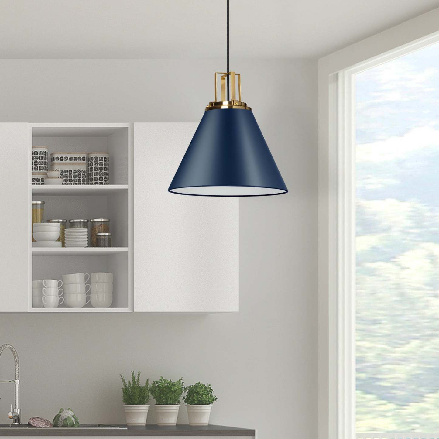 Luminaire suspendu Sonus de Dainolite avec fini bleu cobalt, touches laiton vieilli et 1 ampoule