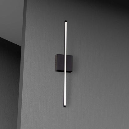 Dainolite Array LED Wall Sconce Vertical 19w Matte Black White Acrylique Diffuseur Lampe|Applique murale verticale Array de Dainolite en acrylique blanc qui diffuse la lumière, avec fini noir mat et ampoule à DEL de 19 W