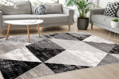 Covington Distressed Triangles Area Rug - 2'0 x 3'11|Tapis Covington à motifs de triangles vieillis - 2 pi x 3 pi 11 po