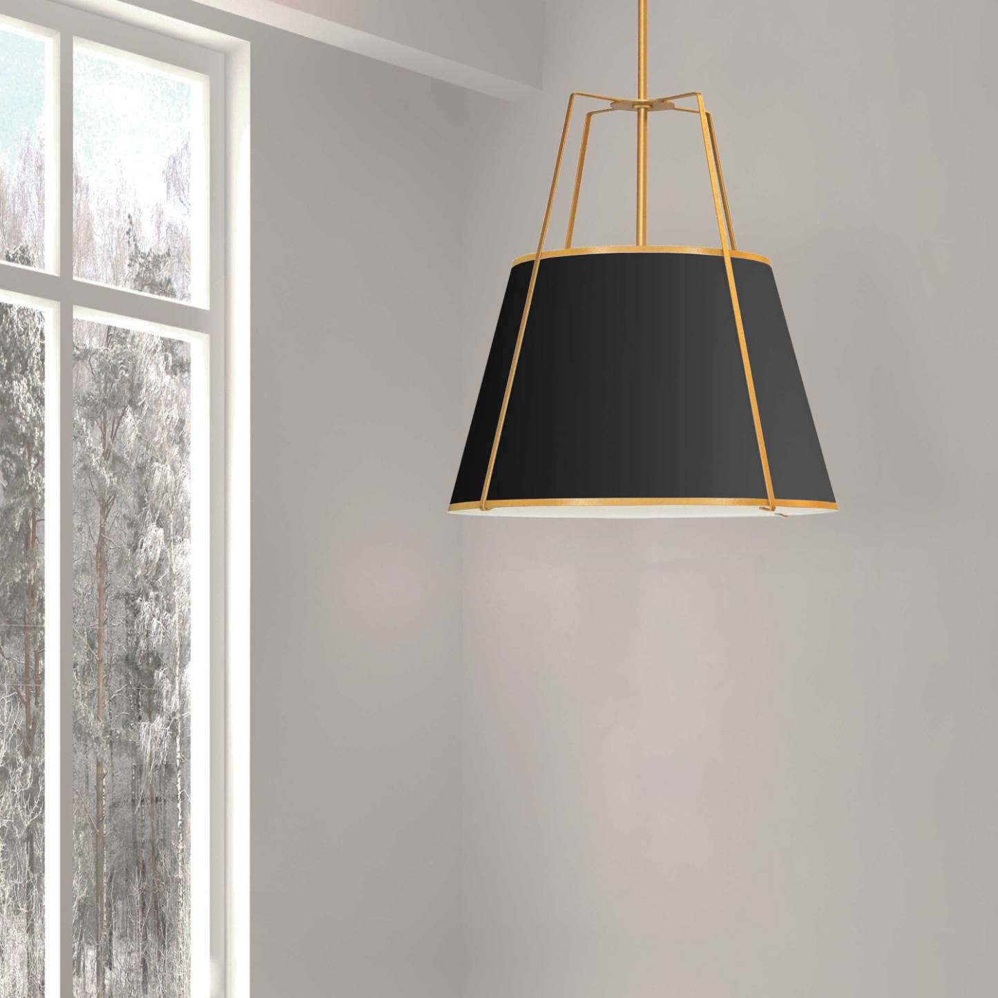 Dainolite Trapezoid 3 Light Pendant Trapezoid Gold/Black Shade White Fabric Diffuser Lamp|Luminaire suspendu Trapezoid de Dainolite avec abat-jour trapézoïde doré et noir qui diffuse la lumière, tissu blanc et 3 ampoules