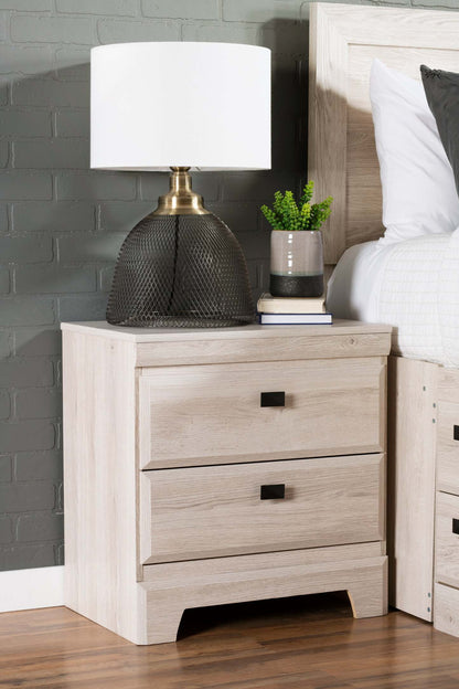 Table de chevet à 2 tiroirs Yorkdale, 23,5 L x 24,7 H, fabriquée au Canada - Blanc | Table de nuit Yorkdale de 23,5 po (L) x 24,7 po (H) à 2 tiroirs, fabriquée au Canada - blanche