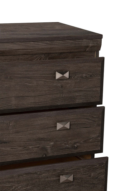 Yorkdale Bedroom Chest of Drawers, 5-Drawer, 31.1W x 47.4H, Made in Canada - Grey | Commode verticale Yorkdale de 31,1 po (L) x 47,4 po (H) à 5 tiroirs pour la chambre à coucher, fabriquée au Canada - grise