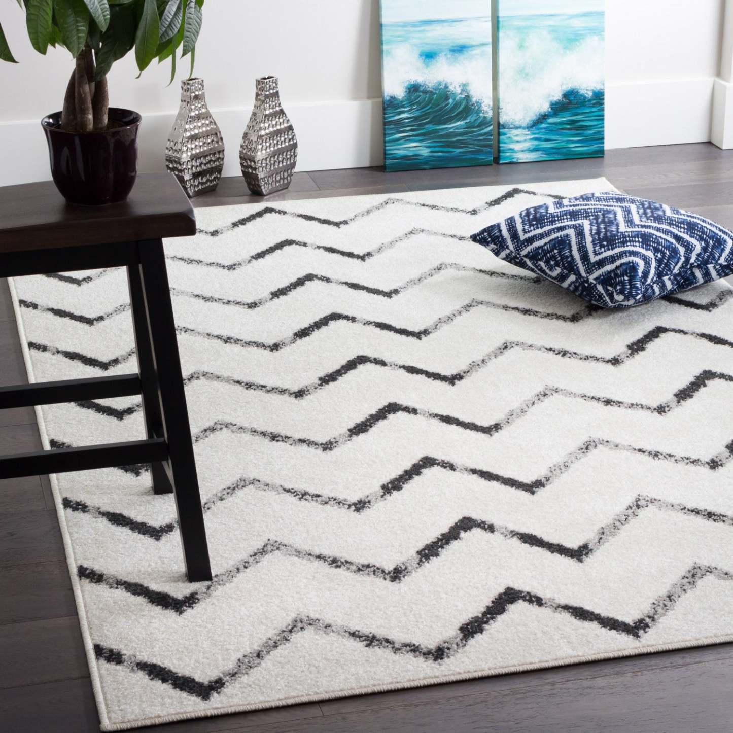 Lav Chevron Grey 3x5 Area Rug|Carpette Lav grise à motifs de chevrons 3 x 5|D80GLCN2