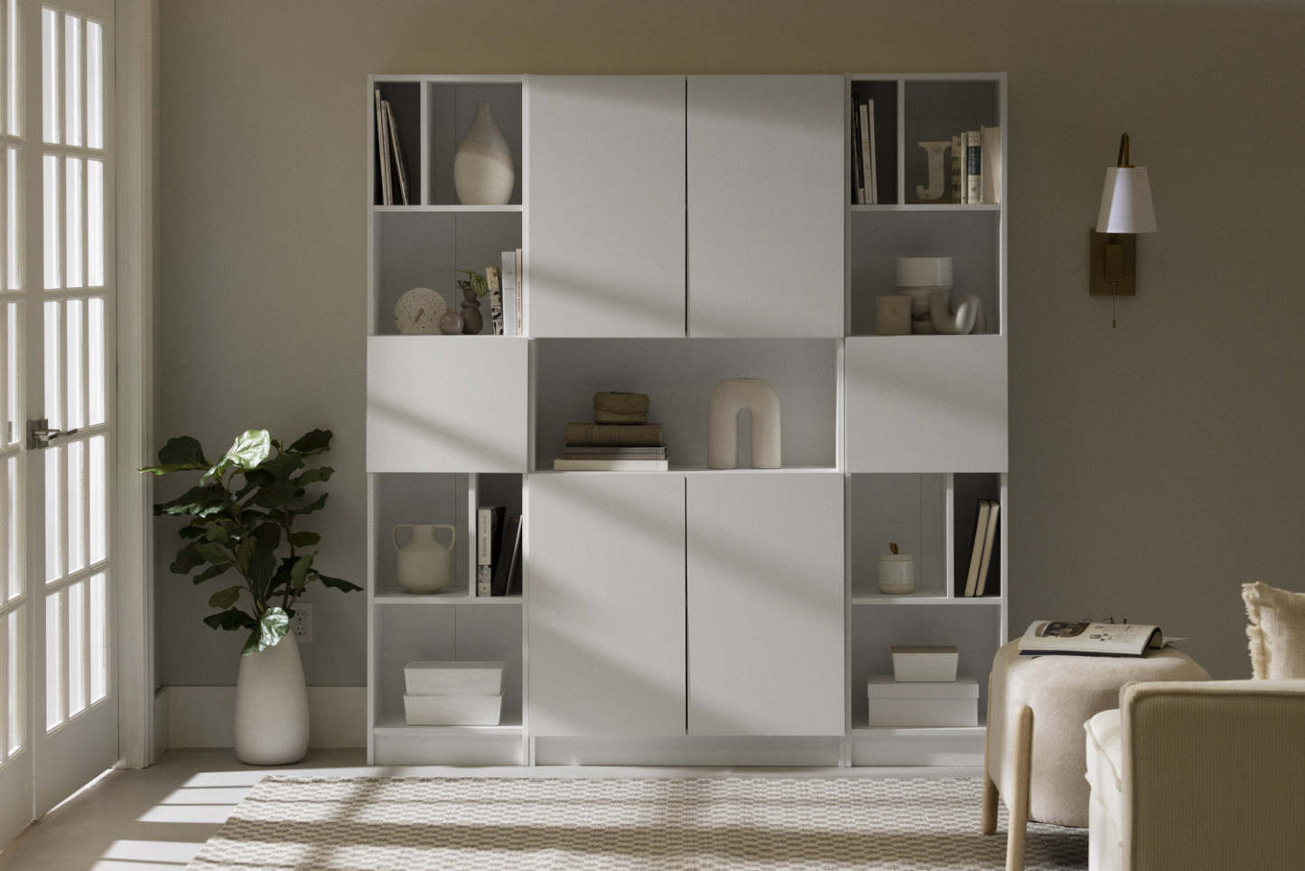 Liora Bibliothèque Étroite 5 Tablettes - Blanc Pur | Liora 5-shelf Narrow Bookcase - Pure White