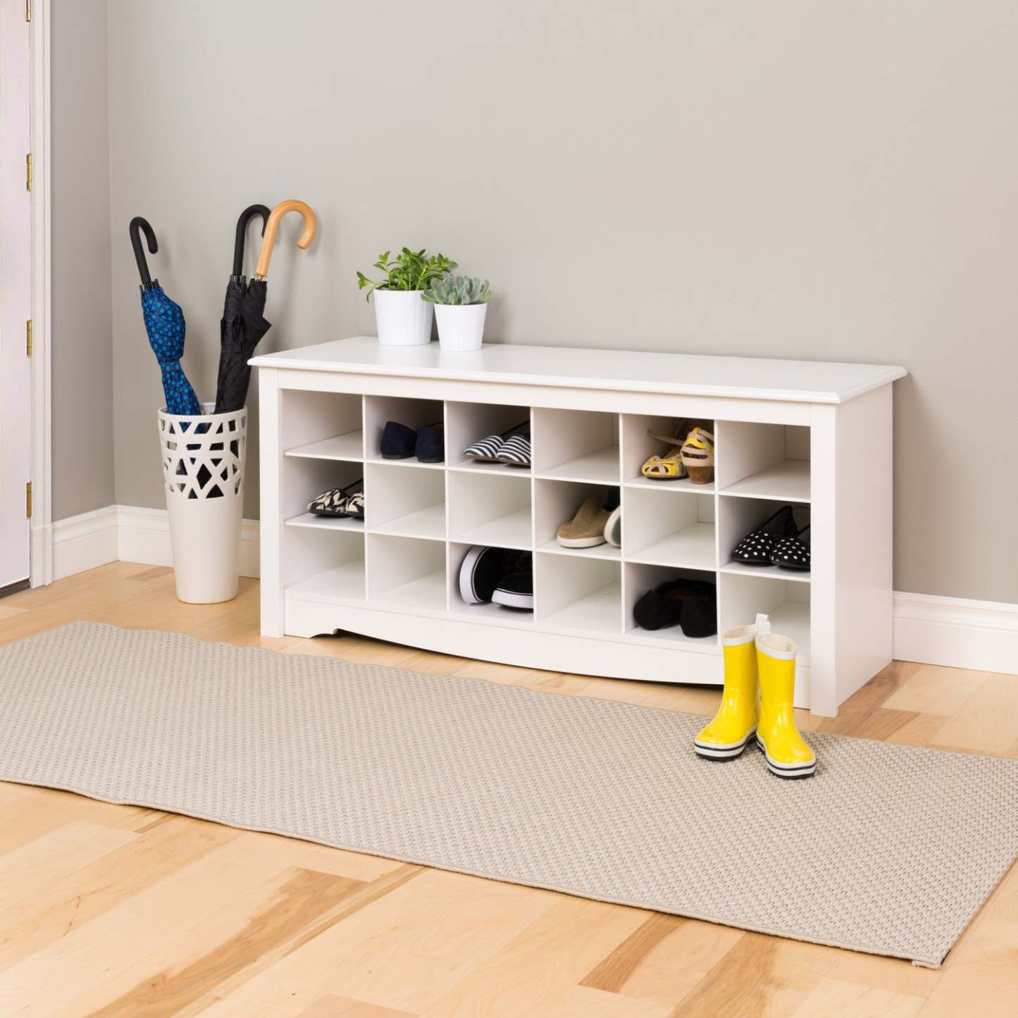 Eighteen Pair Shoe Storage Cubby Bench - White|Banc à compartiments de rangement pour 18 paires de chaussures - blanc