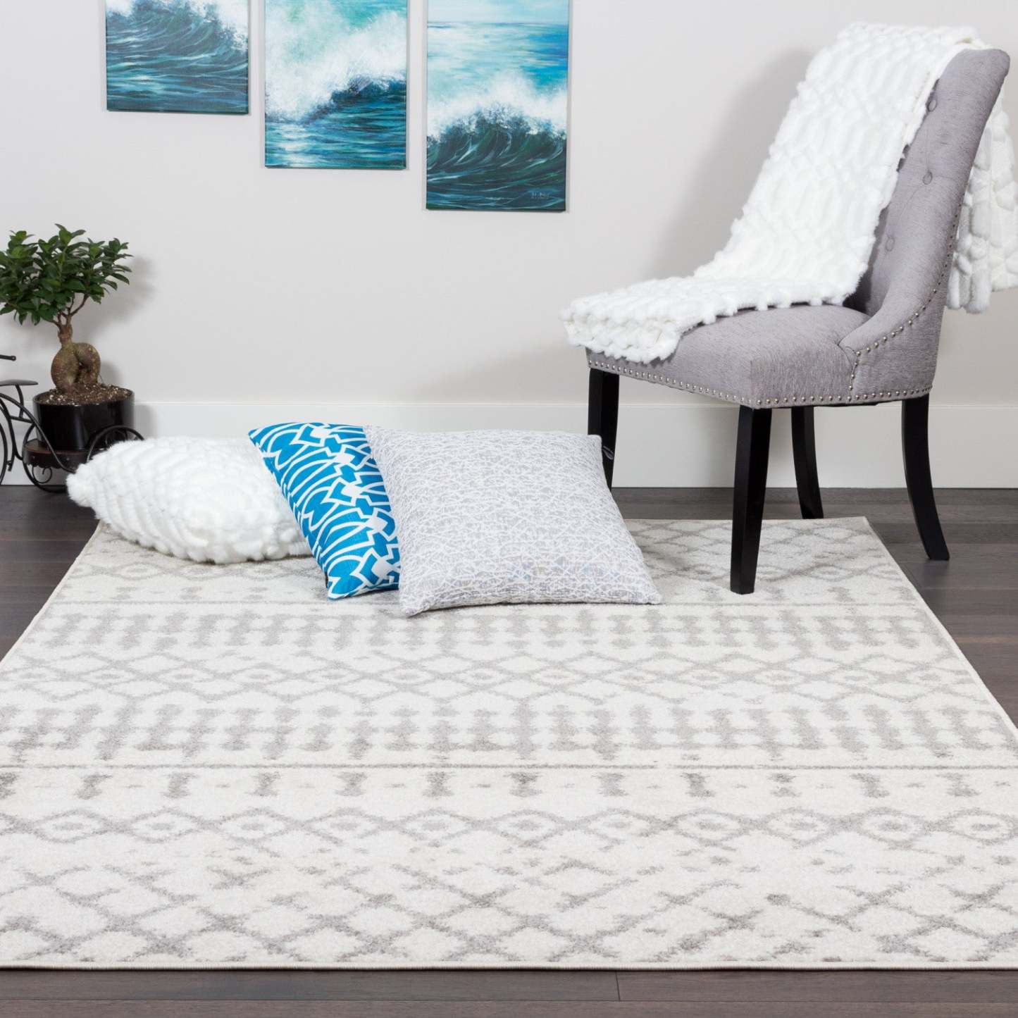 Lav Grey Mor 3x5 Area Rug|Carpette Lav grise à motifs marocains 3 x 5|D80GKYNY