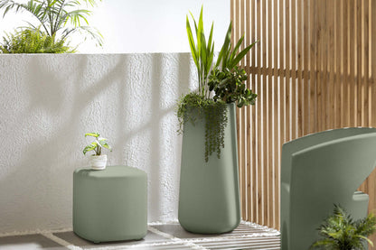 Dalya Tall Outdoor Pot Planter - Sage Green|Cache-pot haut Dalya pour l'extérieur - vert sauge