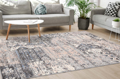 Florence Patchwork Indoor Area Rug - 4'7 x 6'7|Tapis d'intérieur Florence à motif patchwork - 4 pi 7 po x 6 pi 7 po