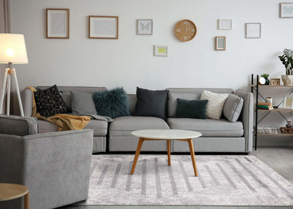 Covington Distressed Geometric Lines Indoor Area Rug - 5'3 x 7'7|Tapis d'intérieur Covington à motifs de lignes géométriques vieillies - 5 pi 3 po x 7 pi 7 po