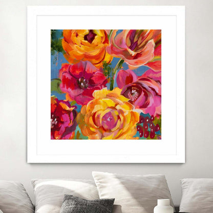 Spring Bouquet V32 Matted and Framed White 30x30 Wall Art|Œuvre d'art murale encadrée blanche et mate « Spring Bouquet V32 » 30 x 30