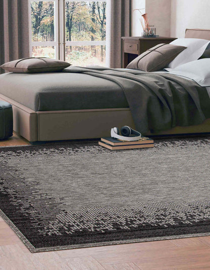 Edge Grey Area Rug - 5'0 x 8'0|Tapis de zone gris Edge - 5 pi 0 po x 8 pi 0 po