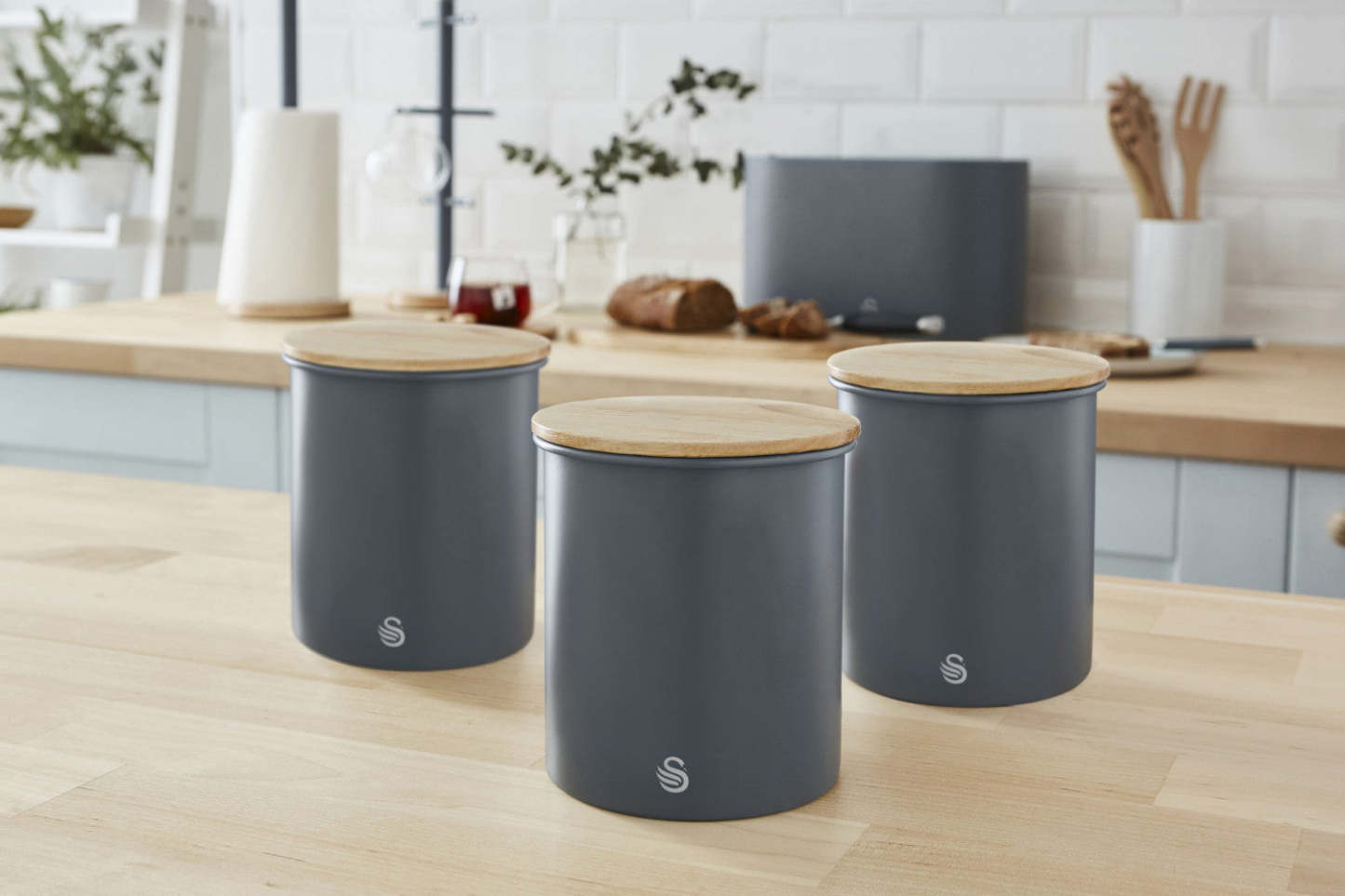 Salton Swan Nordic Grey Canisters - Set of 3|Boîtes grises Swan de style nordique - ensemble de 3
