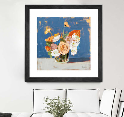 Œuvre d'art murale encadrée et mate « Peach And White Bouquet » 36 x 36