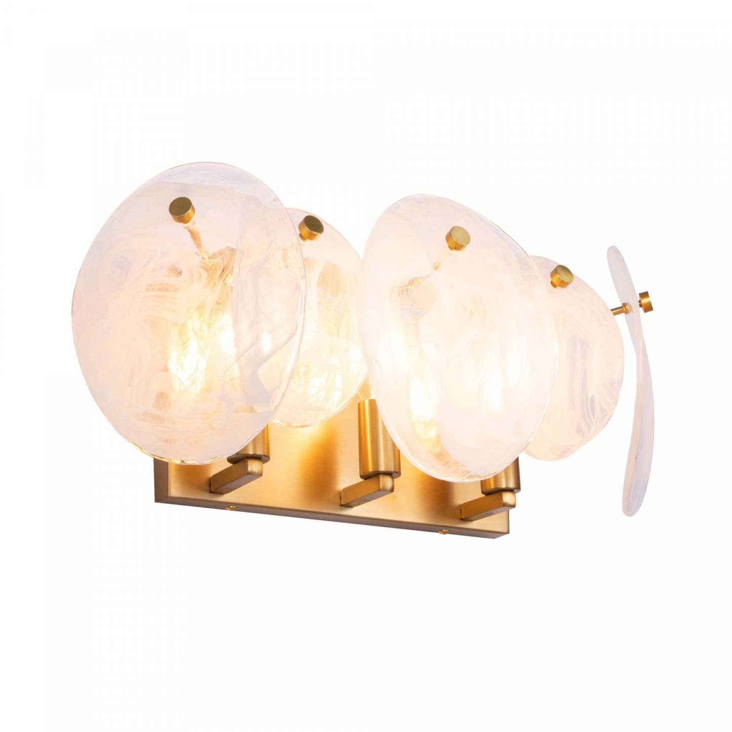 Meuble-lavabo de salle de bain à 3 lumières Lily, laiton brossé avec lampe en verre de style Murano blanc vaporeux | Luminaire De Salle De Bain A 3 lampes Lily, Laiton Brosse Et Verre Genre Murano Blanc Vaporeux