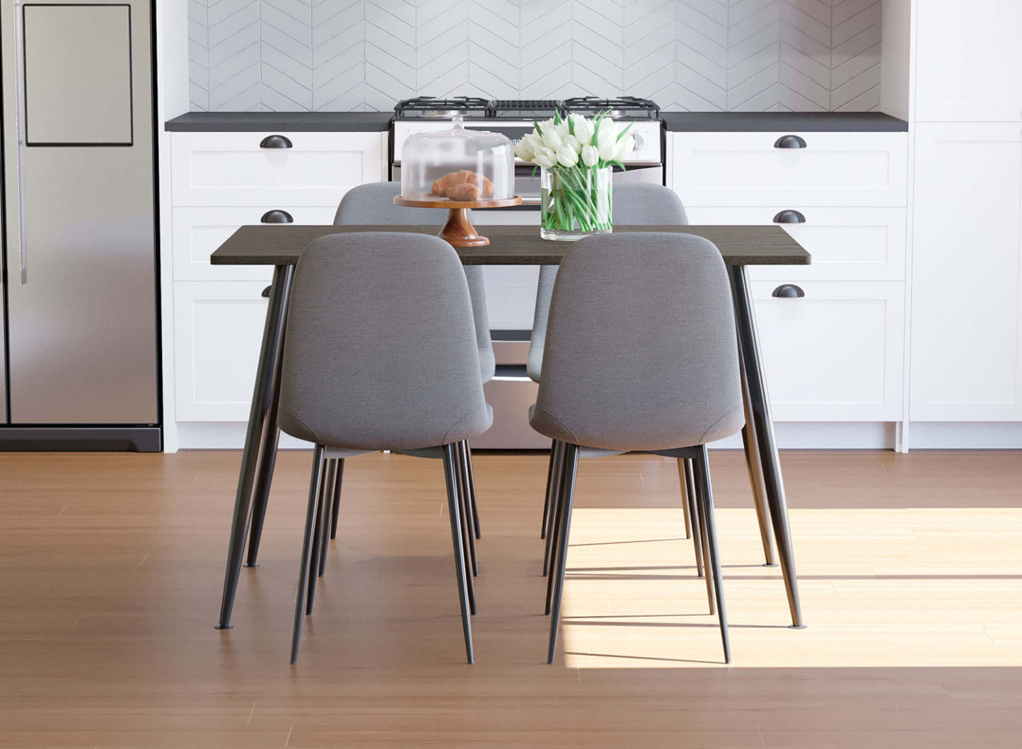 Chaise de salle à manger avec siège en tissu gris et base robuste en métal noir | Chaise de salle à manger avec siège en tissu gris et base robuste en métal noir