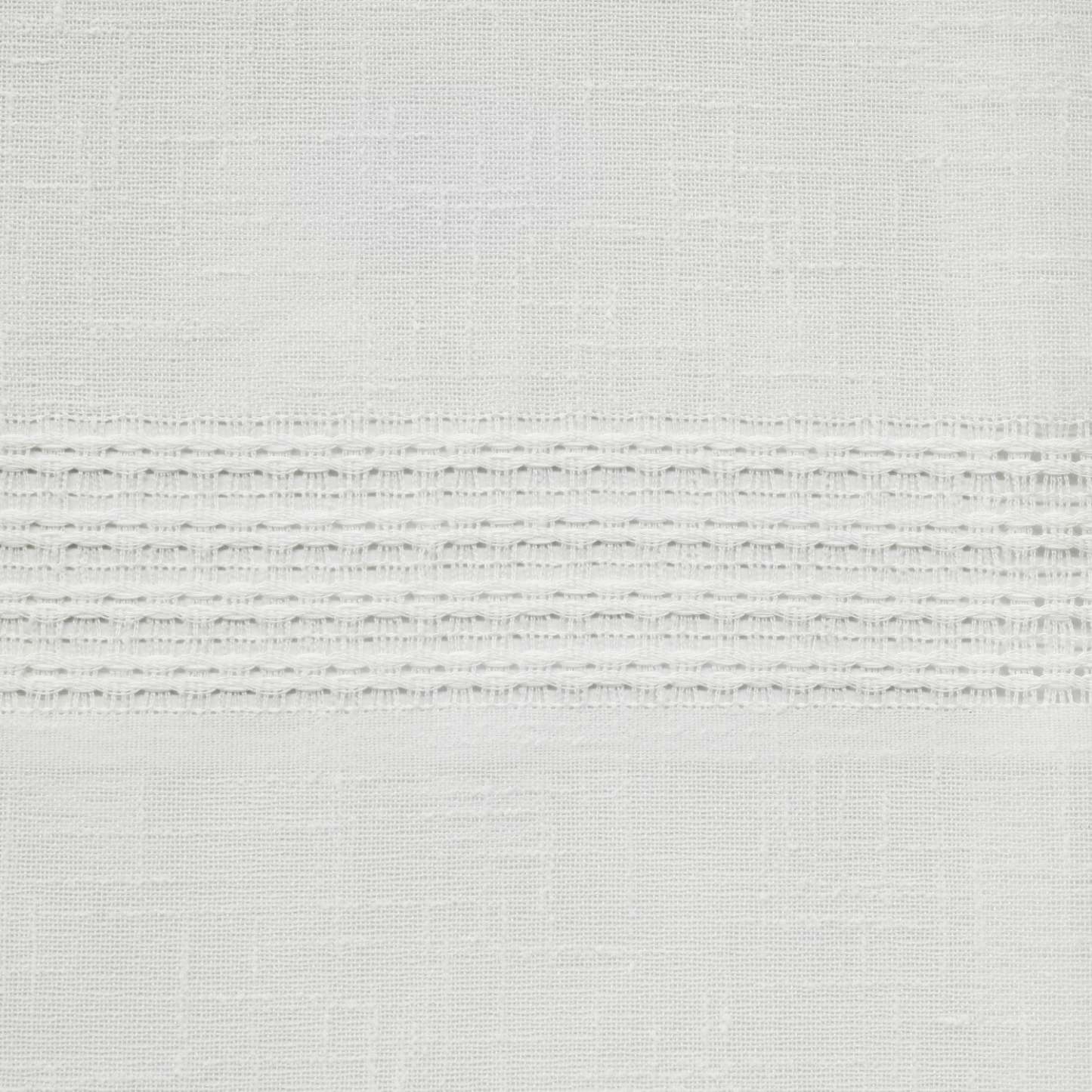 Habitat Alicante White Sheer Dual Header Curtain Panel - 52 x 63|Panneau de rideau transparent Alicante blanc à double têtes d'Habitat - 52 x 63