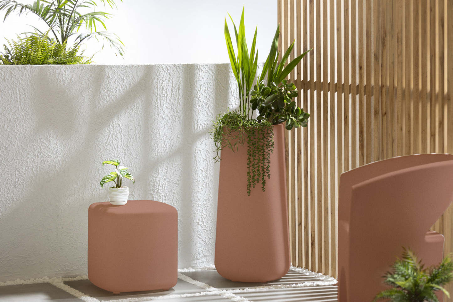 Dalya Tall Outdoor Pot Planter - Burnt Orange|Cache-pot haut Dalya pour l'extérieur - Terra Cotta