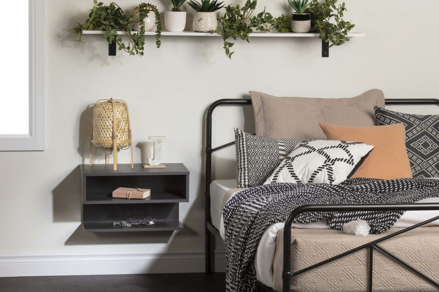 Sazena Floating Nightstand - Gray Oak | Sazena Table De Chevet Murale - Chêne Gris