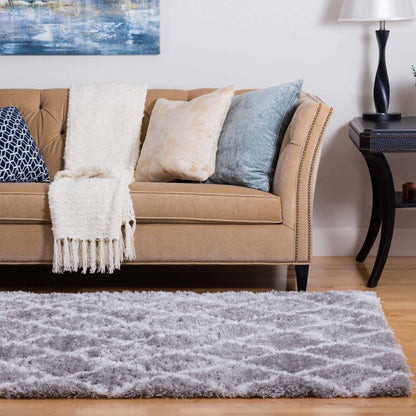 Ker Grey Lat 5x8 Area Rug|Carpette Ker grise à motifs de diamants 5 x 8|D80G9NY7