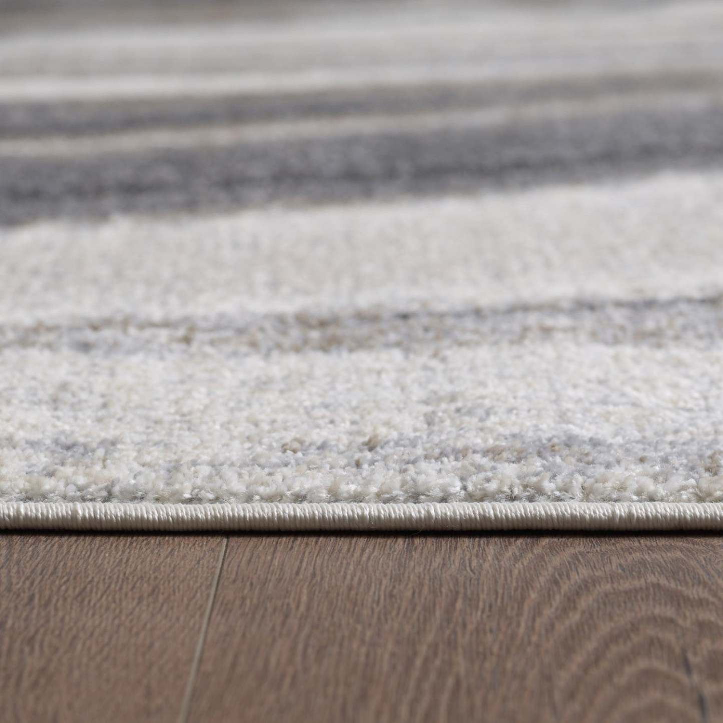 Tapis Darius Waves Twist Area - 6'7 x 9'6|Tapis Darius à motif de vagues torsadées - 6 pi 7 po x 9 pi 6 po