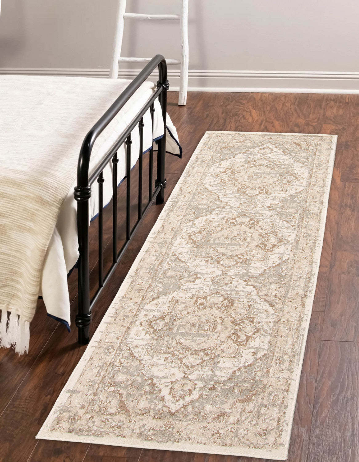 Tapis beige Priya - 2'8 x 8'2|Tapis Priya beige - 2 pi 8 po x 8 pi 2 po