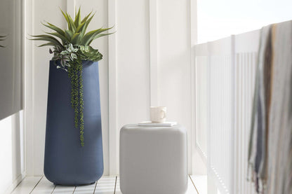 Dalya Tall Outdoor Pot Planter - Blue|Cache-pot haut Dalya pour l'extérieur - bleu