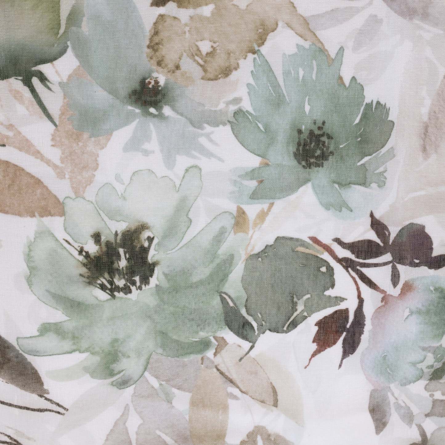 Habitat Floralie Olive Light Filtering Grommet Curtain Panel - 52 x 84|Panneau de rideau filtrant la lumière à œillets Floralie olive d'Habitat - 52 x 84